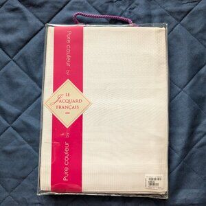 Le Jacquard Francais - White table cloth